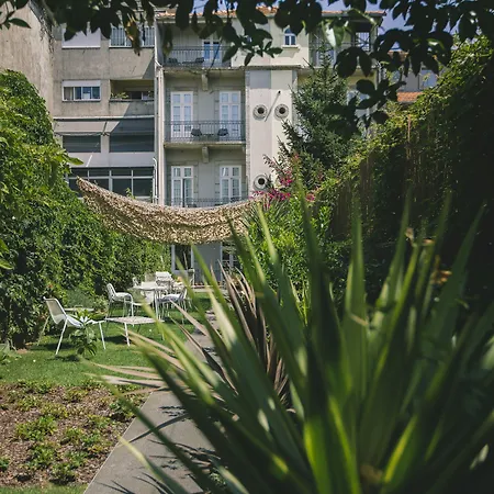 Rosa Et Al Townhouse 4*